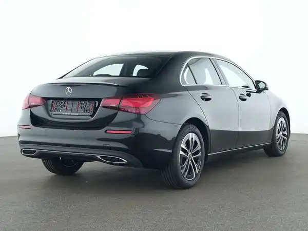 MERCEDES-BENZ A 180 (3/10)