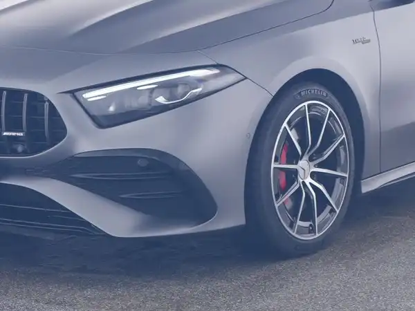 MERCEDES-BENZ A-KLASSE (4/10)