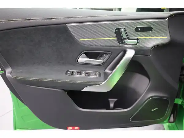 MERCEDES-BENZ A-KLASSE (10/10)
