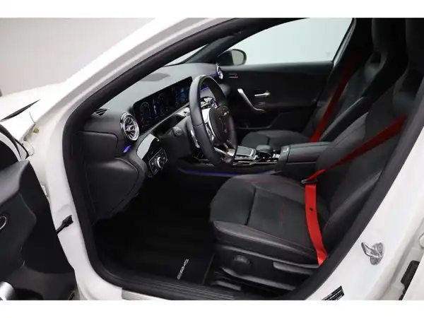 MERCEDES-BENZ A-KLASSE (11/26)