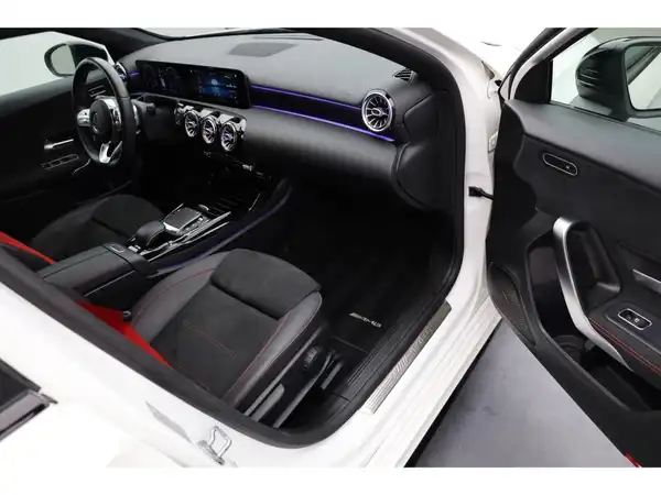 MERCEDES-BENZ A-KLASSE (13/26)