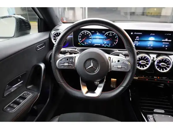 MERCEDES-BENZ A-KLASSE (15/26)