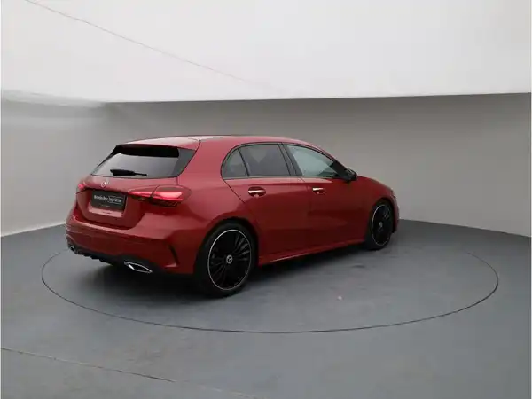 MERCEDES-BENZ A 180 (6/25)