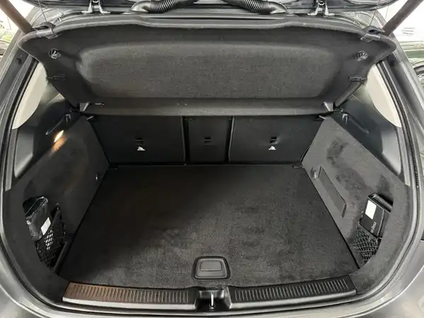 MERCEDES-BENZ B 200 (12/19)