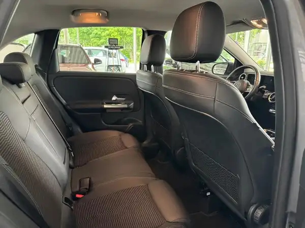 MERCEDES-BENZ B 200 (13/19)
