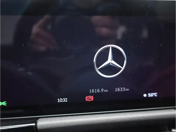 MERCEDES-BENZ B 220 (11/23)