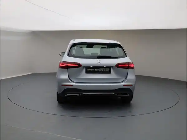 MERCEDES-BENZ B 220 (5/23)
