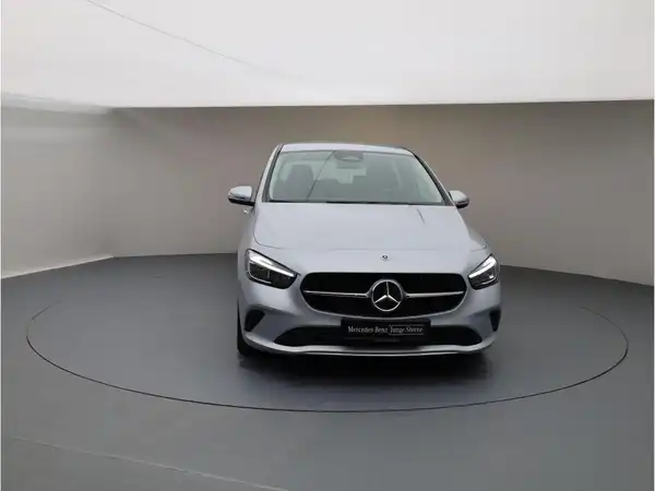 MERCEDES-BENZ B 220 (9/23)