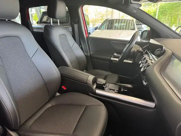 MERCEDES-BENZ B 200 d (14/17)