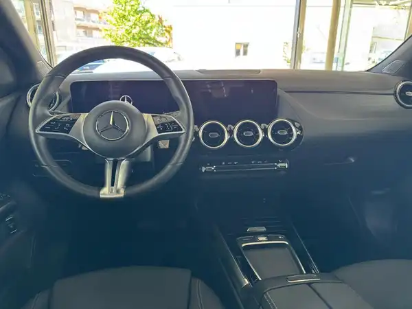 MERCEDES-BENZ B 220 (12/22)