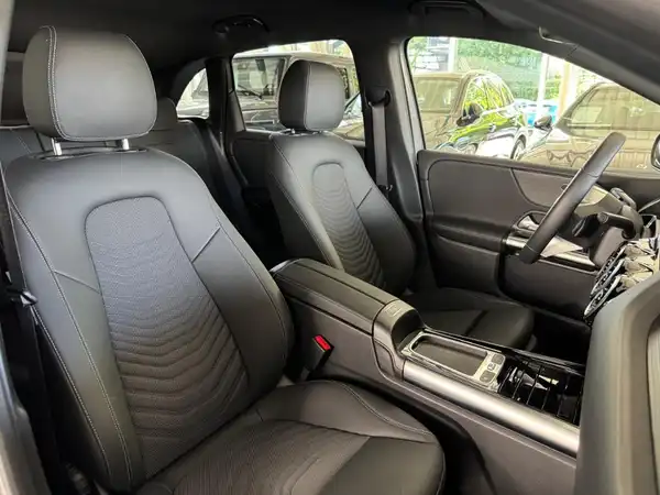 MERCEDES-BENZ B 220 (16/22)