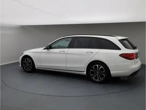 MERCEDES-BENZ C 220 d (4/12)
