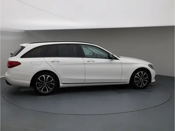 MERCEDES-BENZ C 220 d (7/12)