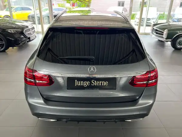 MERCEDES-BENZ C 400 (7/31)