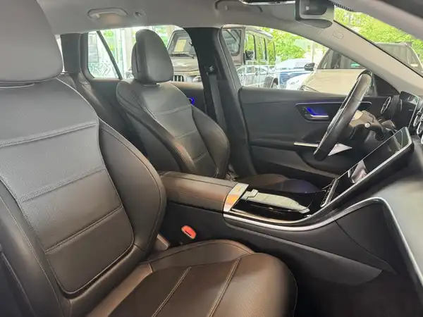 MERCEDES-BENZ C 220 d (15/20)