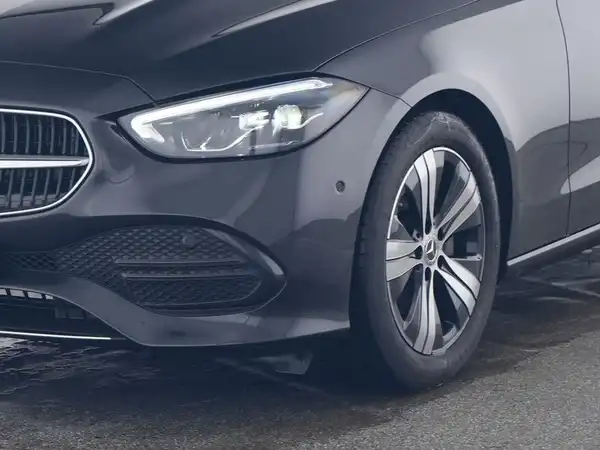 MERCEDES-BENZ C 180 (4/10)
