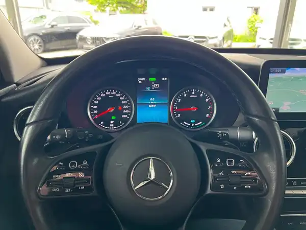 MERCEDES-BENZ C 200 (18/24)