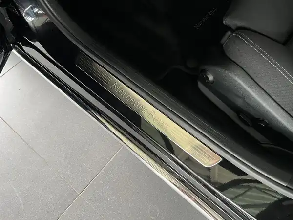 MERCEDES-BENZ C 200 (24/24)