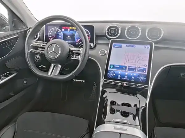 MERCEDES-BENZ C 200 AMG Line (7/10)