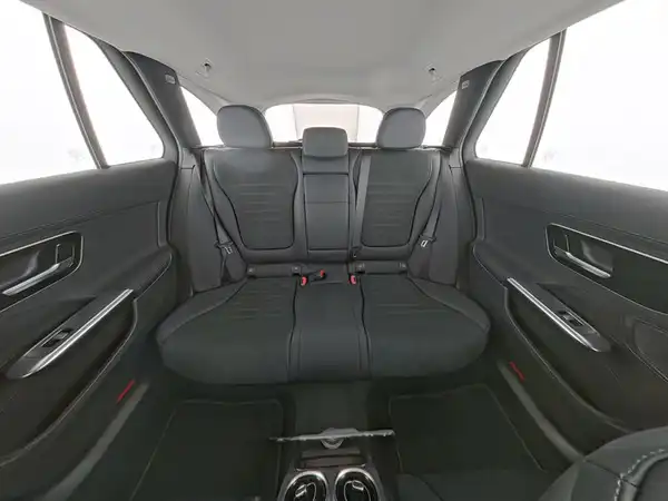 MERCEDES-BENZ C 200 AMG Line (9/10)