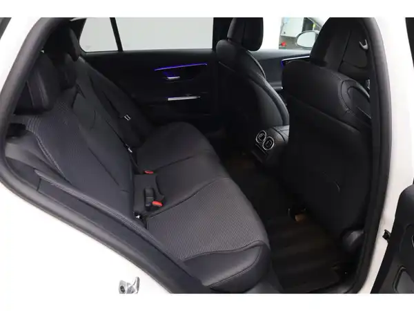 MERCEDES-BENZ C 220 d (20/24)