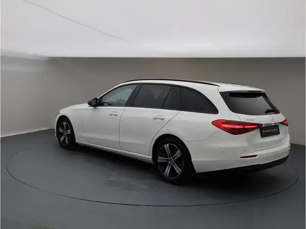 MERCEDES-BENZ C 220 d (4/24)