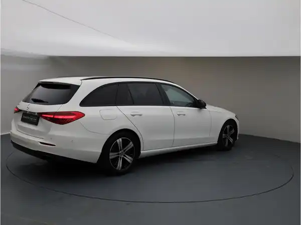 MERCEDES-BENZ C 220 d (6/24)