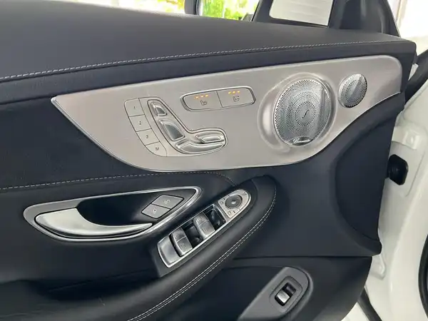 MERCEDES-BENZ C-KLASSE (15/31)