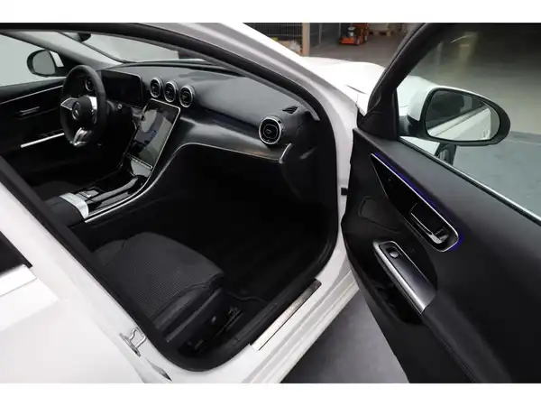 MERCEDES-BENZ C 200 d (12/25)