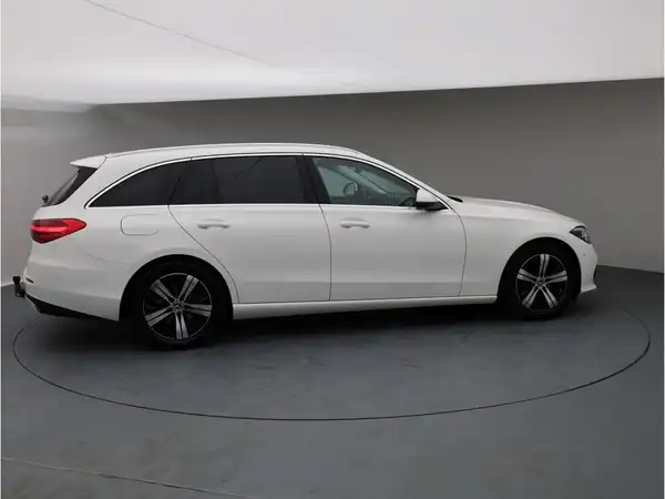 MERCEDES-BENZ C 200 d (6/25)
