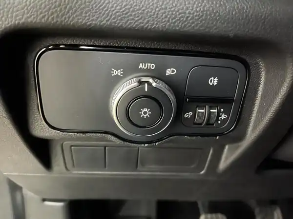 MERCEDES-BENZ CITAN (15/23)
