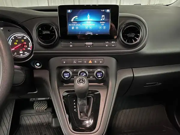 MERCEDES-BENZ CITAN (13/24)