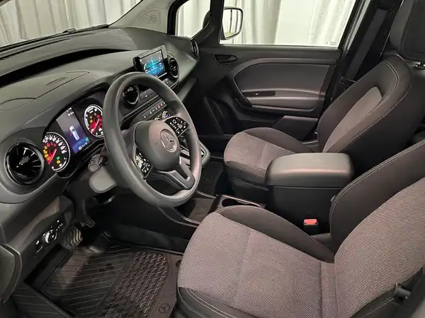 MERCEDES-BENZ CITAN (9/24)