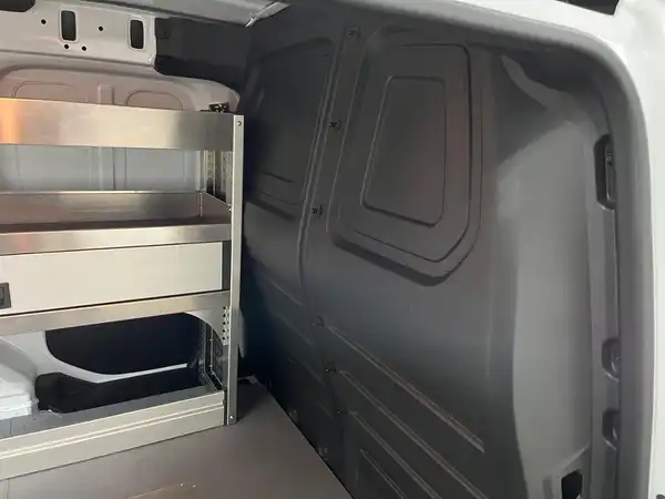 MERCEDES-BENZ CITAN (19/26)