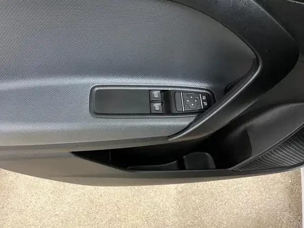 MERCEDES-BENZ CITAN (22/26)