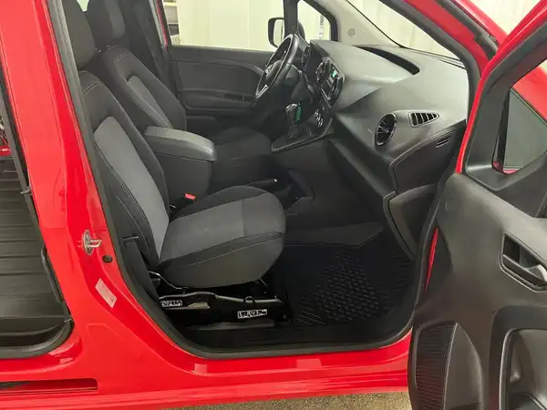 MERCEDES-BENZ CITAN 112 (20/26)