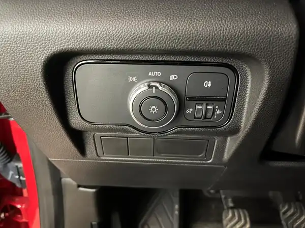 MERCEDES-BENZ CITAN 112 (22/26)