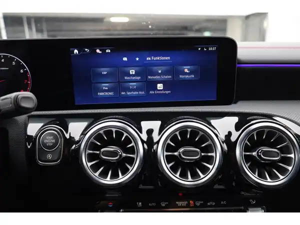 MERCEDES-BENZ CLA 180 (19/26)
