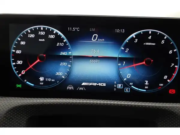 MERCEDES-BENZ AMG CLA 45 (17/28)