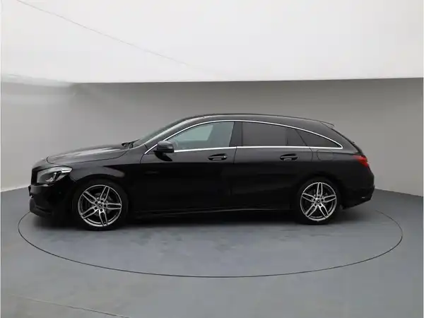 MERCEDES-BENZ CLA 200 (2/23)