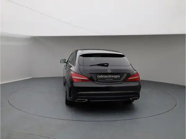 MERCEDES-BENZ CLA 200 (4/23)