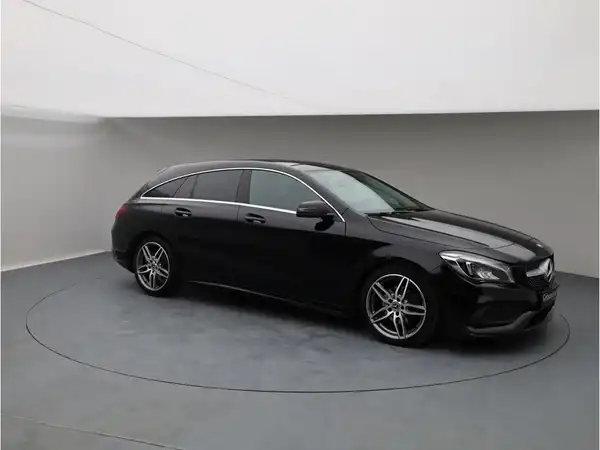 MERCEDES-BENZ CLA 200 (7/23)