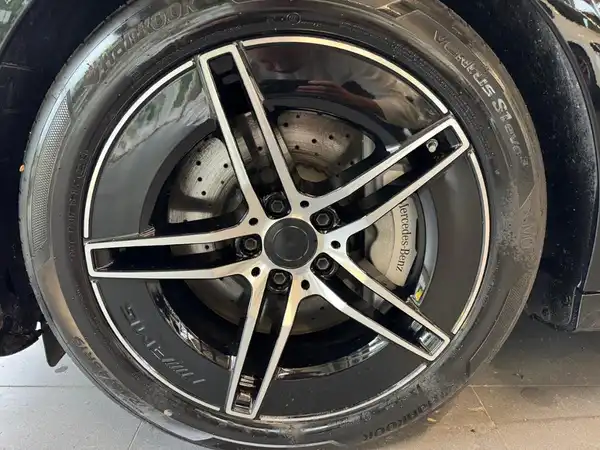 MERCEDES-BENZ E 200 (20/20)