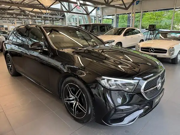 MERCEDES-BENZ E 200 (5/20)