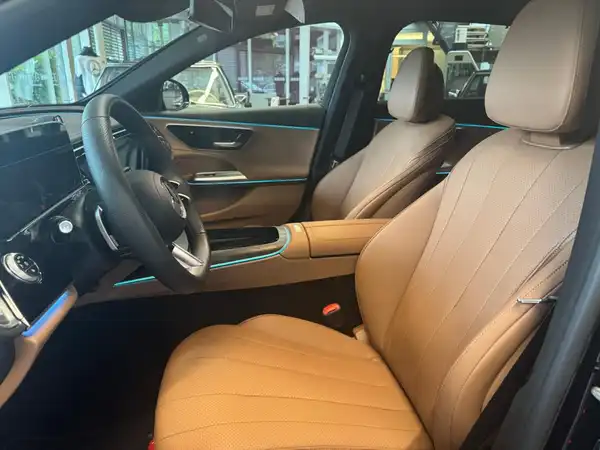 MERCEDES-BENZ E 200 (7/20)