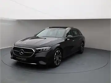 MERCEDES-BENZ E 220 (1/26)