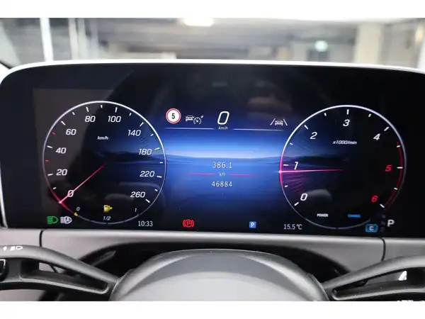 MERCEDES-BENZ E 220 (15/26)