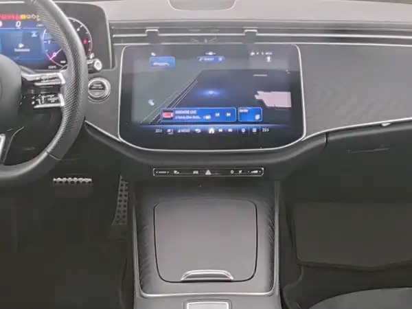 MERCEDES-BENZ E 220 (5/9)