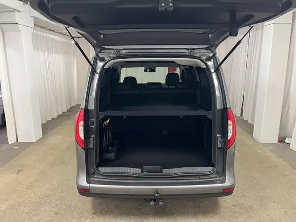 MERCEDES-BENZ EQT (15/20)