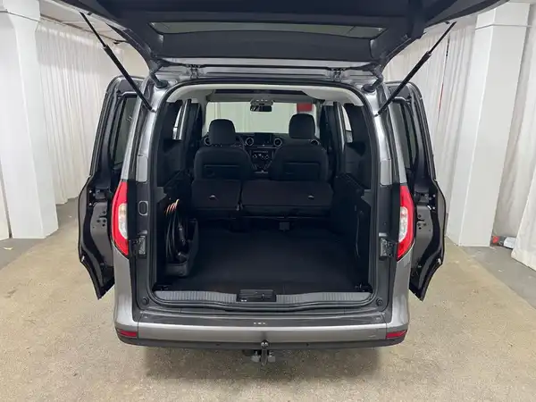 MERCEDES-BENZ EQT (16/20)